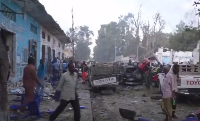 Două explozii în capitala Somaliei. Sunt zeci de morți - VIDEO