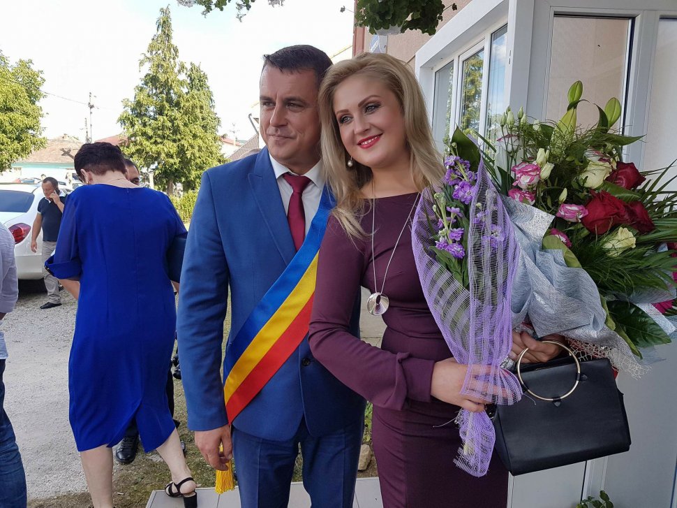 Nunta anului în România a costat o avere. Cu ce vor plăti mirii cele șapte petreceri