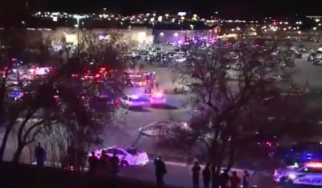 Atac armat în Statele Unite. Cel puţin trei persoane au murit într-un centru comercial din Colorado - VIDEO