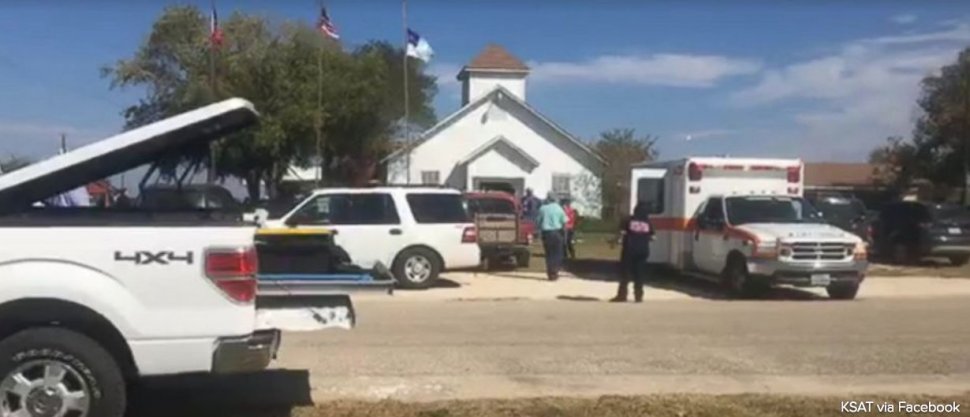 Atac armat într-o biserică din SUA. Un bărbat a intrat în timpul slujbei și a deschis focul: Cel puțin 27 de morți și peste 20 de răniţi