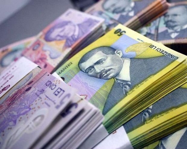 Băncile, profit uriaș în România. Ce stă la baza fenomenului