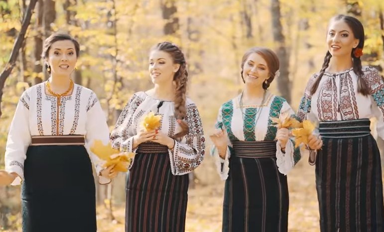 VIDEO. Cum s-au gândit patru tinere să aducă mai mulți turiști în Botoșani. Clipul lor a devenit viral 