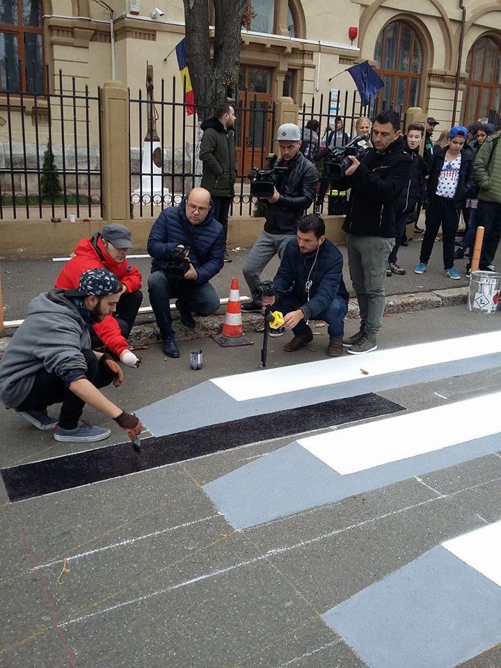 O stradă din Buzău este un adevărat coșmar pentru șoferi. Toți intră în panică când ajung la trecerea de pietoni – GALERIE FOTO 490186