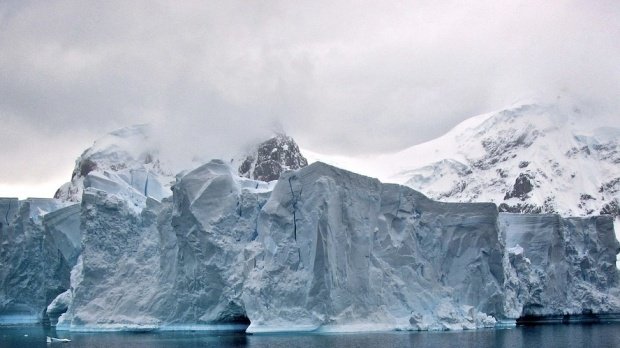 Un fenomen misterios topește ghețarii. Ce se întâmplă acum în Antarctica