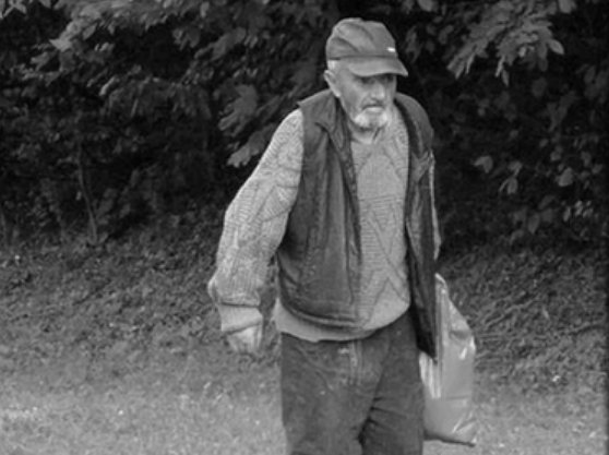 Bătrânelul din Neamț, care mergea 10 km pe jos în fiecare zi după pâine, a murit lovit de o mașină
