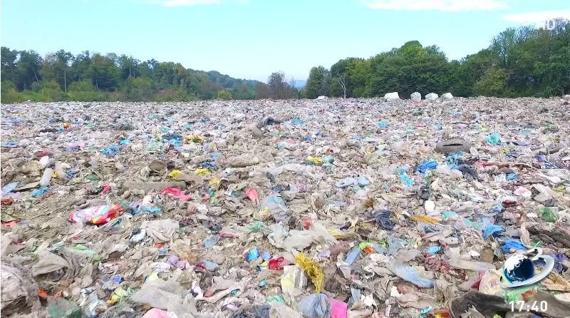 Oraşele din România riscă să fie sufocate de tone de gunoi. Ce decizii iau autoritățile