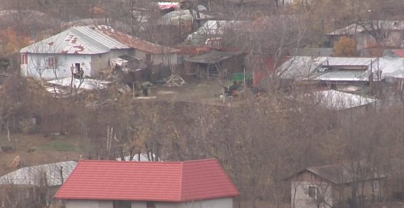 Satul din România în care pământul se cutremură în fiecare zi