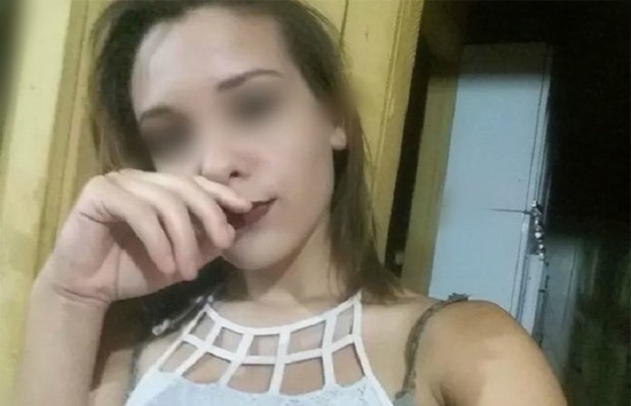 O adolescentă de 15 ani s-a sinucis după ce a aflat că fostul iubit a răspândit pe internet imagini intime cu ea 