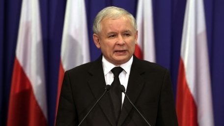 Imagine controversată cu cel mai puternic politician din Polonia. Ce făcea în Parlament, în timp ce colegii lui dezbăteau controversata reformă a justiţiei