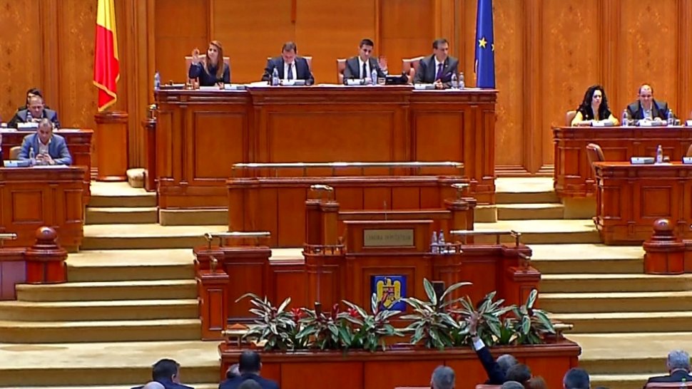 Politikix. Ce vor să facă parlamentarii în Casa Poporului