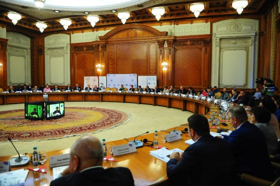 Criza forței de muncă - dezbatere privind efectele economice 493687