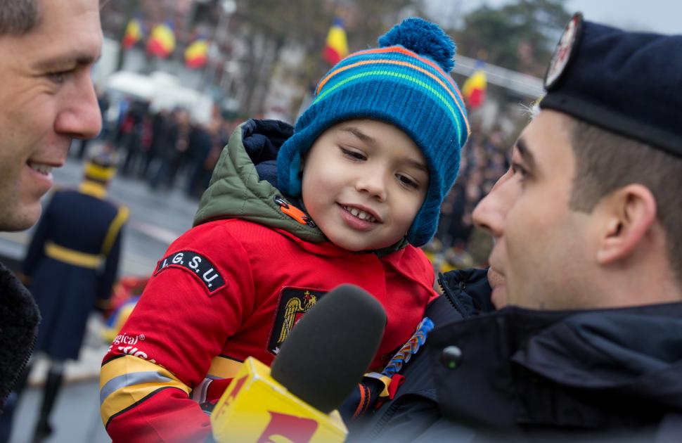 Cele mai spectaculoase imagini de la Parada de 1 Decembrie din București! FOTO 494489