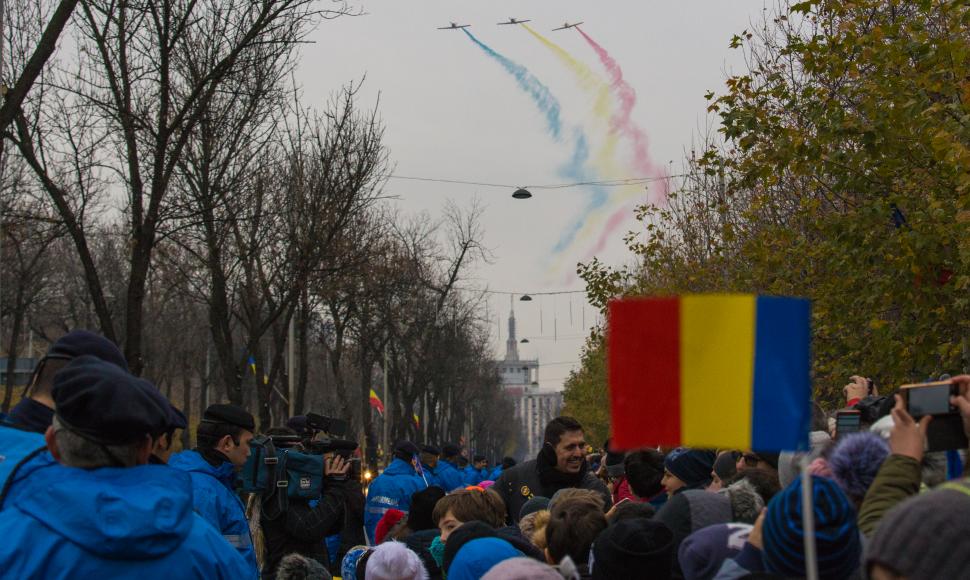 Cele mai spectaculoase imagini de la Parada de 1 Decembrie din București! FOTO 494506