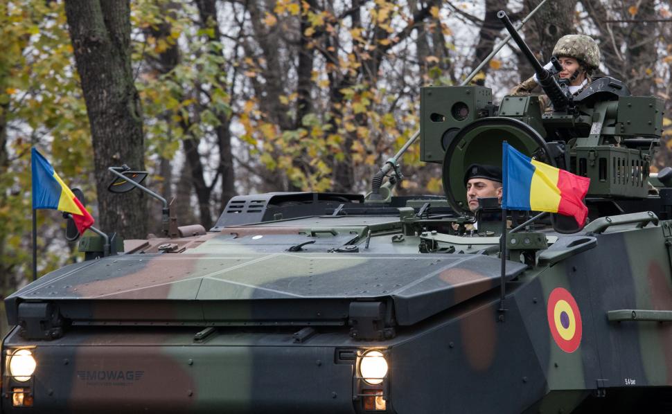 Cele mai spectaculoase imagini de la Parada de 1 Decembrie din București! FOTO 494511