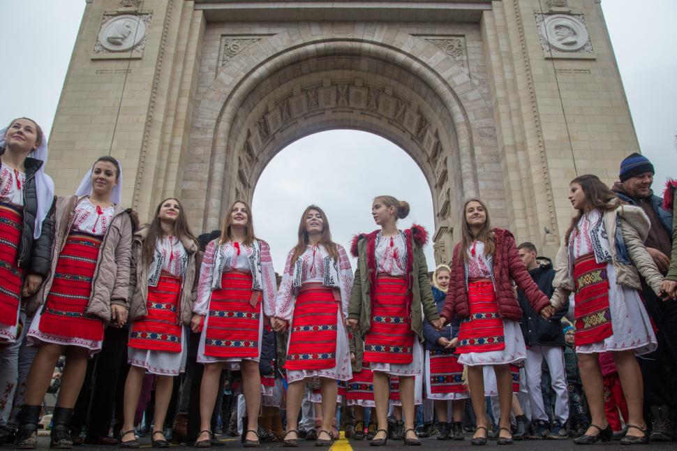 Cele mai spectaculoase imagini de la Parada de 1 Decembrie din București! FOTO 494521