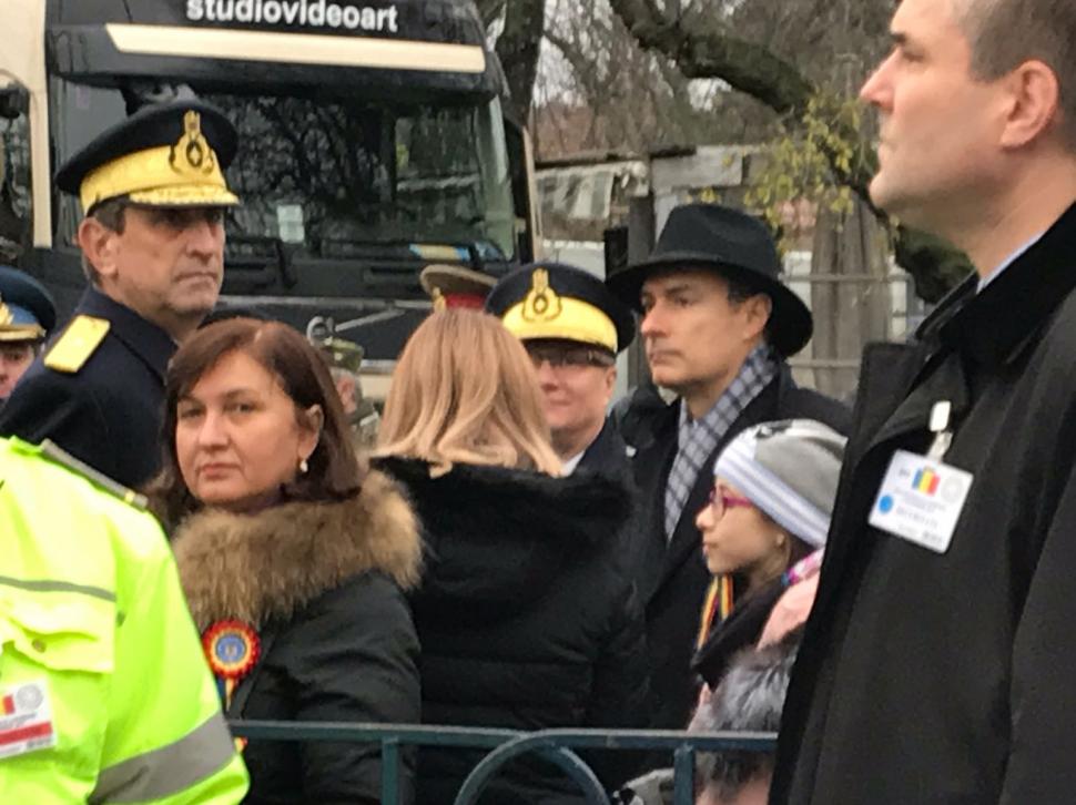  Cine a venit la Parada Națională de 1 Decembrie. Oamenilor nu le-a venit să creadă că e chiar el 494418