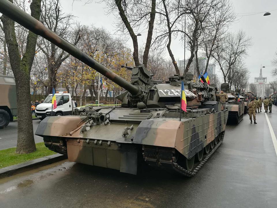 La mulți ani, România! Mii de oameni la Parada Militară de 1 Decembrie din București 494414