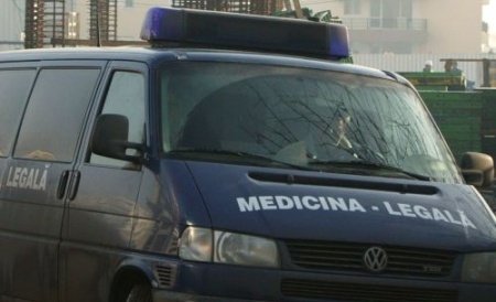 Moarte suspectă în Bucureşti! Un tânăr a fost găsit fără suflare, cu o pungă pe cap