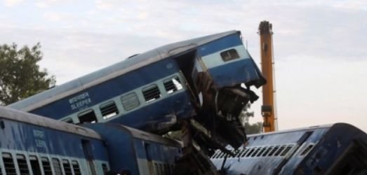 Două trenuri s-au ciocnit în Germania. Sunt zeci de victime