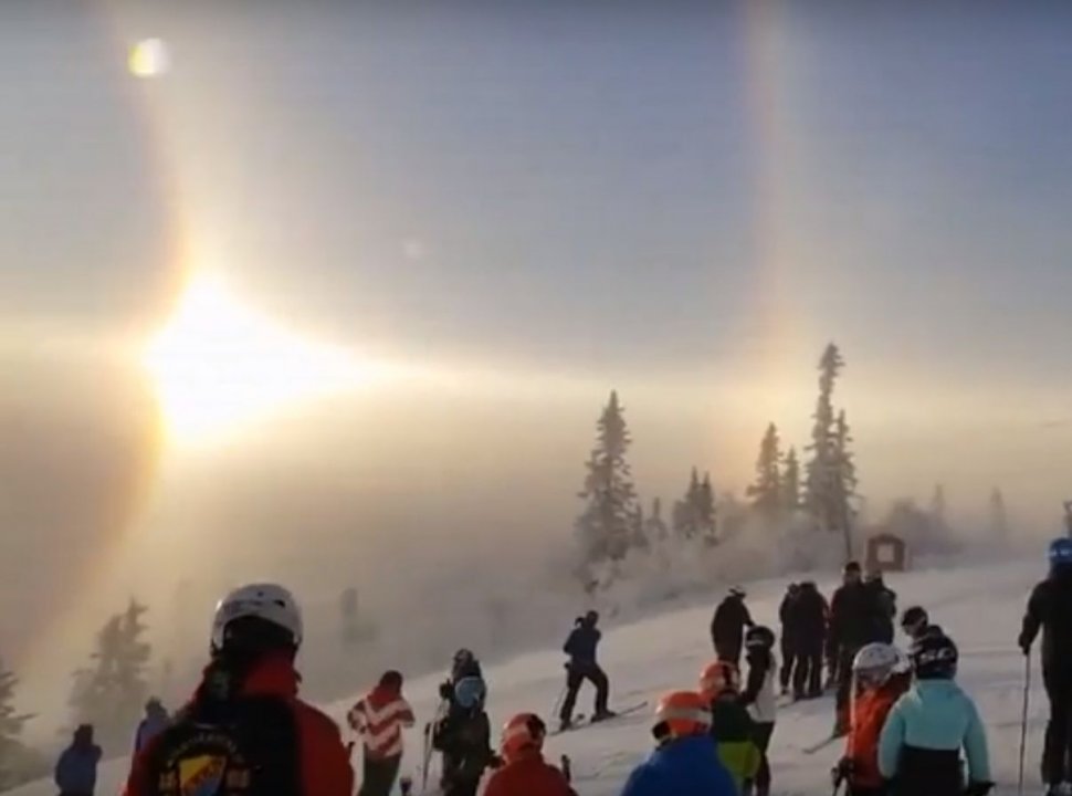 Un fenomen spectaculos a putut fi observat pe cerul din Suedia - VIDEO