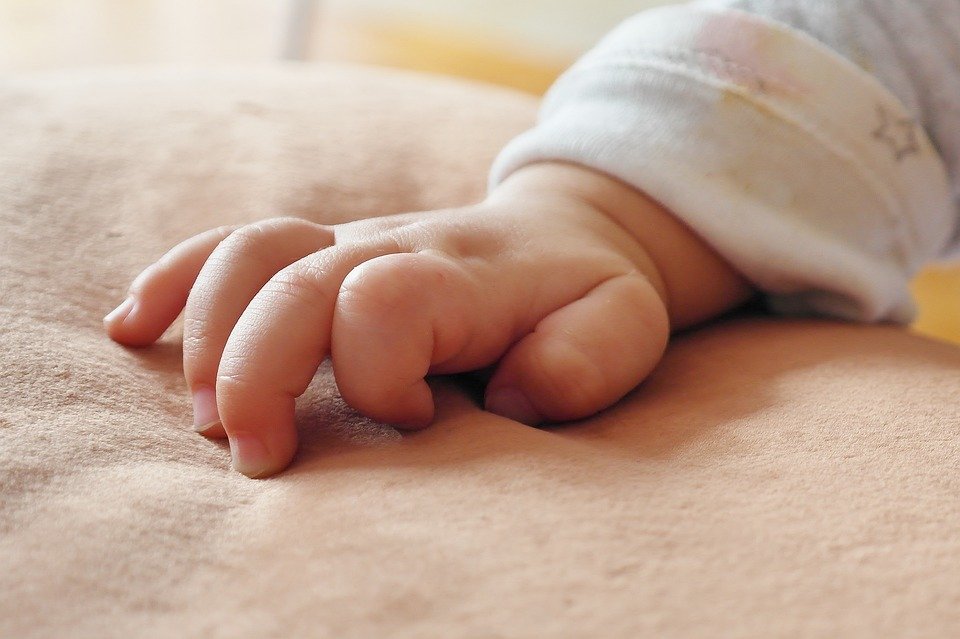 Bebelușul unei românce, în comă după ce a înghițit hașiș, în Milano