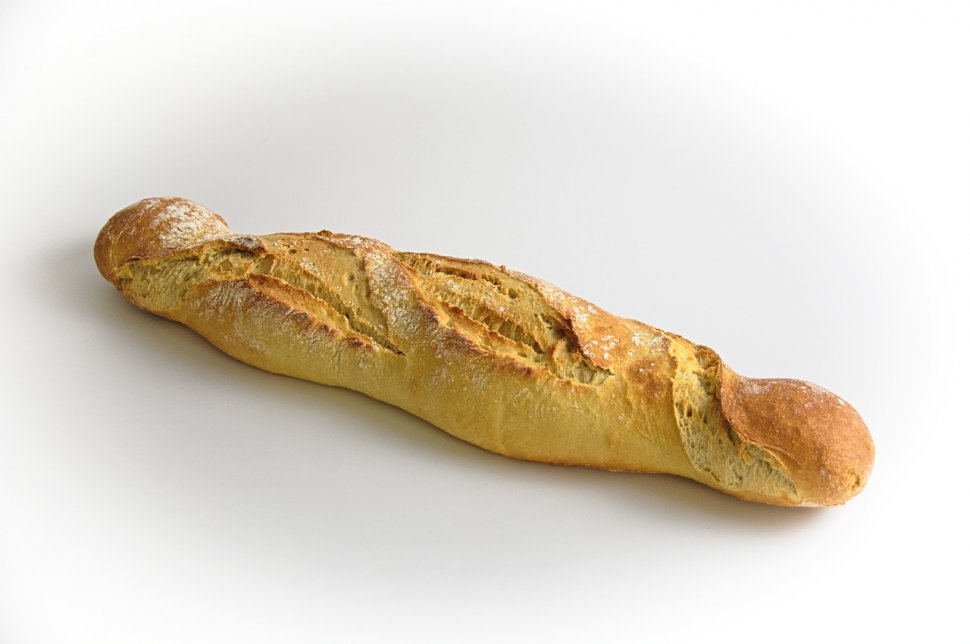 Ce a găsit un vasluian într-o pâine cumpărată de la supermarket? „Nu vreau să mă gândesc ce se întâmpla dacă o mâncam”