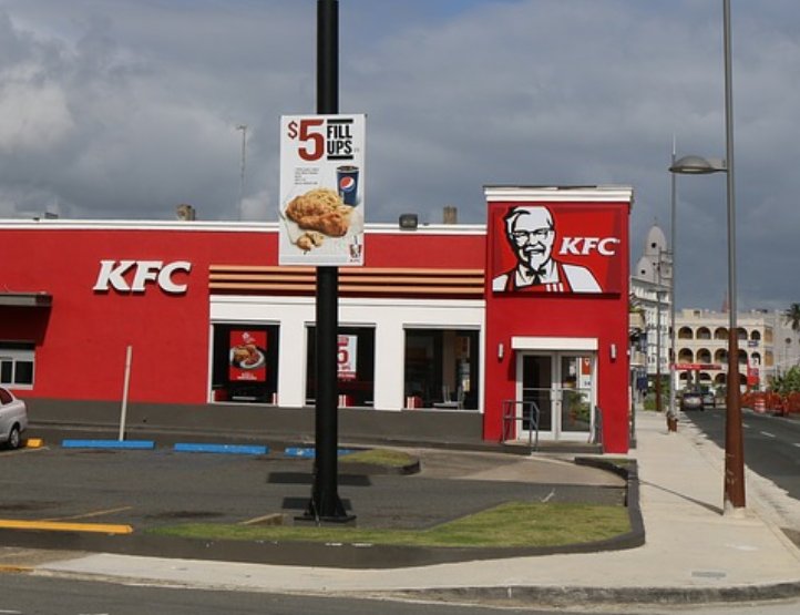 Cât câștigă un angajat KFC