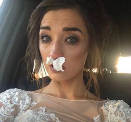 Voia ca în cea mai frumoasă zi din viața sa să fie totul perfect, însă pentru o mireasă totul s-a transformat într-un coșmar. A ajuns la spital în chinuri cumplite... Ce i s-a întâmplat 497272