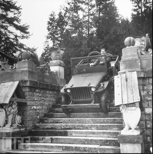 Imagini inedite cu Majestatea Sa Regele Mihai I de-a lungul timpului - GALERIE FOTO 497632