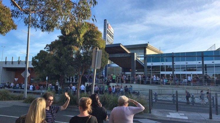 Explozie uriașă la un centru comerical din Melbourne 
