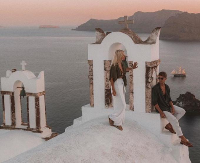 Cum arată fotografiile cuplului care primește 9.000 de dolari pentru o poză 498825