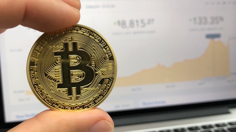Cum ar putea duce Bulgaria la prăbușirea monedei virtuale bitcoin