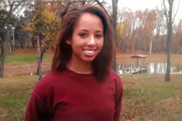 Se declară creștină devotată, dar și-a șocat apropiații cu un anunț șoc. Vrea să-și vândă virginitatea. Ce sumă își dorește să obțină (FOTO) 500386