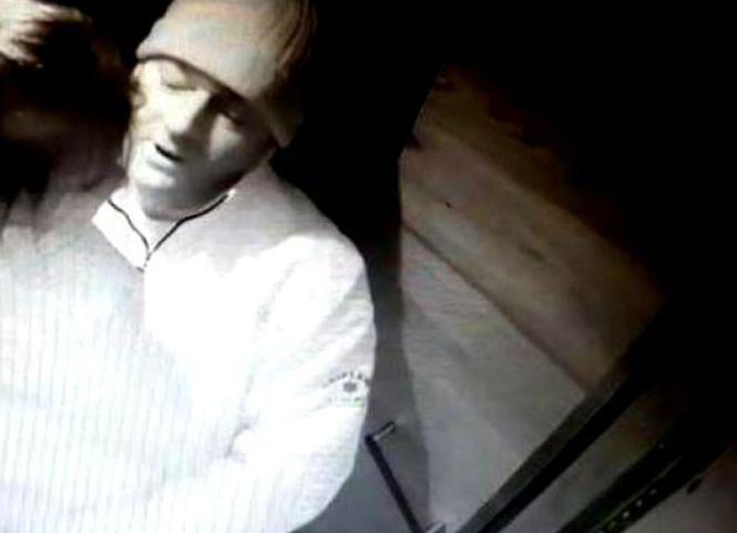 Apelul făcut de poliţişti în cazul bărbatului care a agresat sexual doi copii într-un lift, în Bucureşti 501274