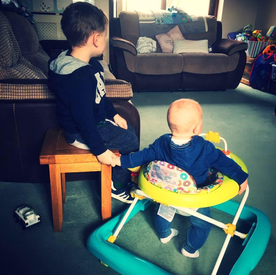 O durea burta atât de tare, că nici nu putea dormi. Salvarea a dus-o la spital, iar după o oră a trăit șocul vieții. Ce au găsit doctorii în burta femeii 501568