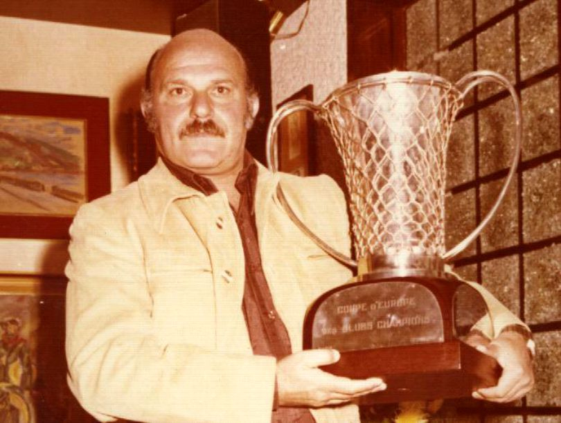 Doliu în sportul românesc. A murit singurul antrenor cu două Cupe ale Campionilor în palmares