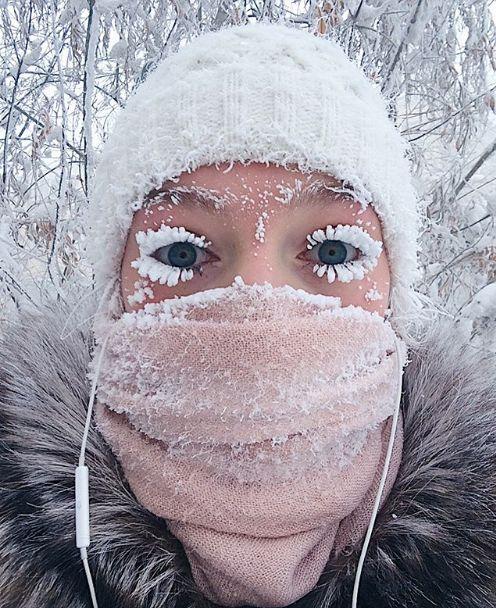 Imagini din localitatea cea mai friguroasă din lume. Termometrele s-au spart din cauza gerului - GALERIE FOTO 503038