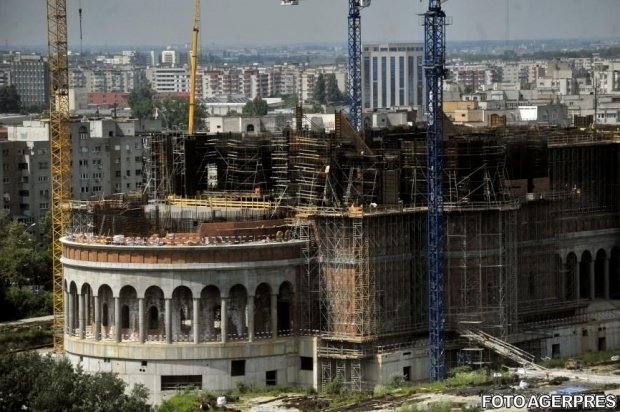 Un senator PSD vrea chetă pentru Catedrala Mântuirii Neamului: „Să facem o donaţie de 2 euro”