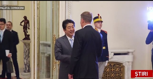 Premierul Japoniei, primit de Klaus Iohannis. Președintele României: „Vor fi cooperări sectoriale în toate domenile!”