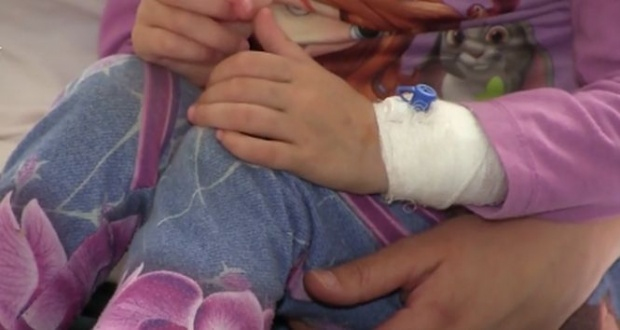 Un copil a murit după ce s-a îmbolnăvit de rujeolă în spital