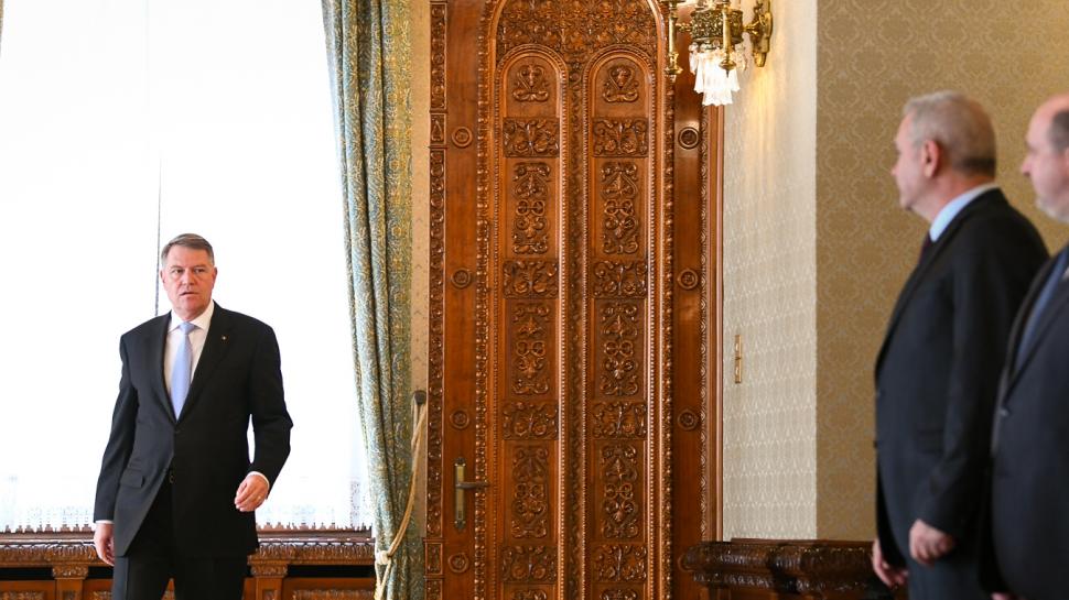 Ce nu s-a văzut la televizor în timpul discuției lui Liviu Dragnea cu Iohannis la Cotroceni  503595