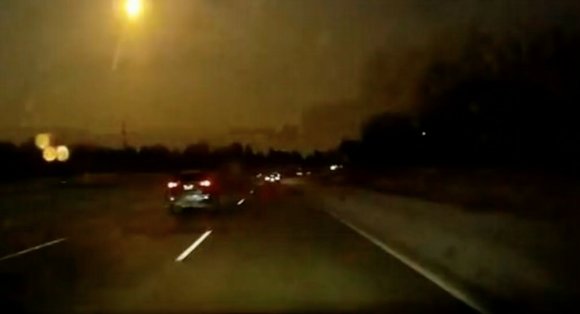 Panică în Statele Unite! Un meteorit a căzut în apropiere de Detroit, provocând un cutremur - VIDEO