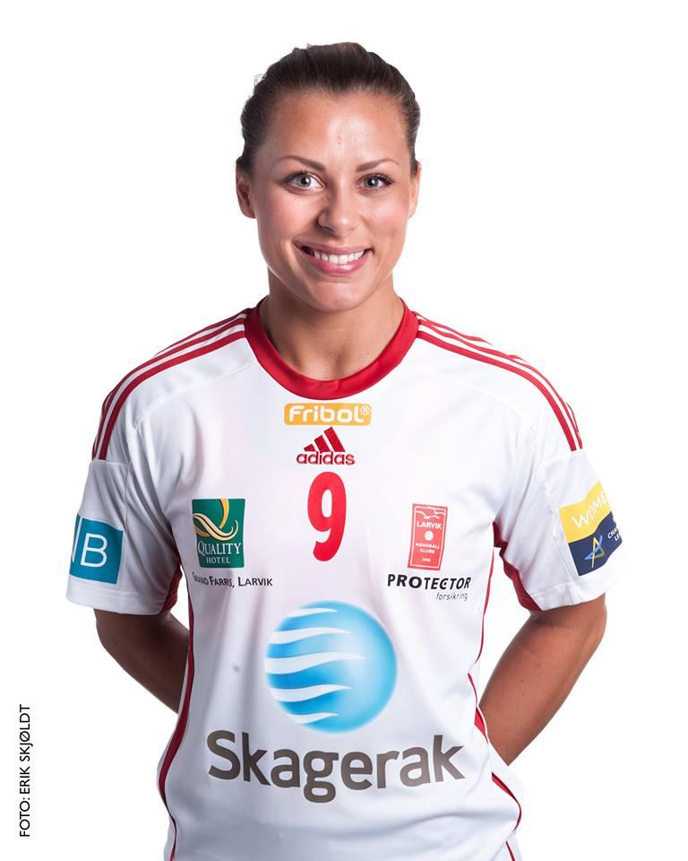 O handbalistă celebră e distrusă de pozele nud cu ea apărute pe internet FOTO 503861