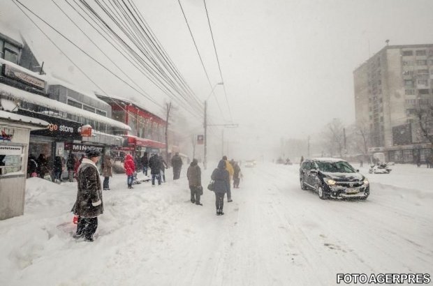 Ciclon de aer rece peste Capitală. De duminică, în București va ninge abundent