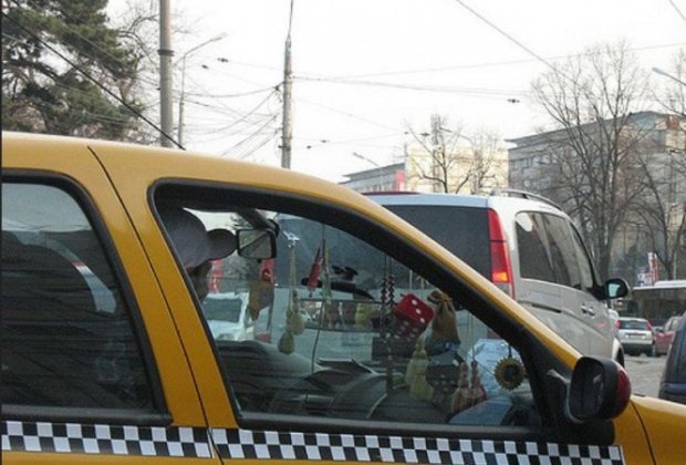 Reacția UBER după ce COTAR a anunțat că trei șoferi ar fi bătut un taximetrist, în Capitală