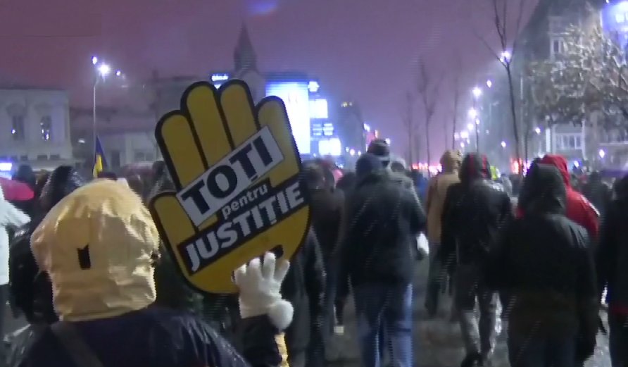 Ce transmite presa internațională despre protestele de sâmbătă seara din România
