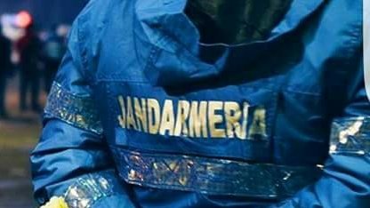 Reacția Jandarmeriei, în urma publicării imaginilor în care un jandarm loveşte protestatarii 