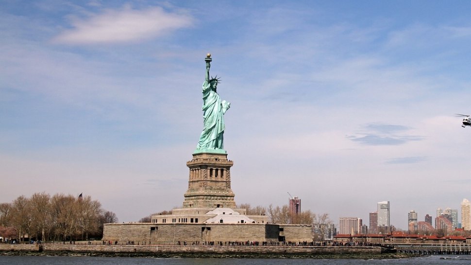 Statuia Libertăţii a fost închisă din cauza crizei bugetare din Statele Unite