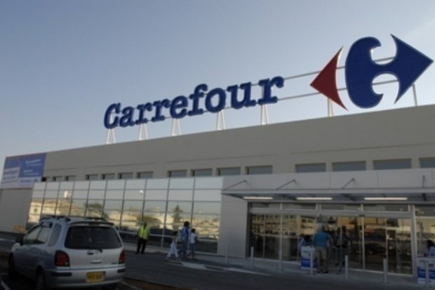 Anunțul făcut de Carrefour. Mii de oameni vor rămâne fără loc de muncă