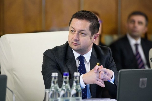 Marius Dunca și-a anunţat demisia din funcţia de ministru al Tineretului şi Sportului